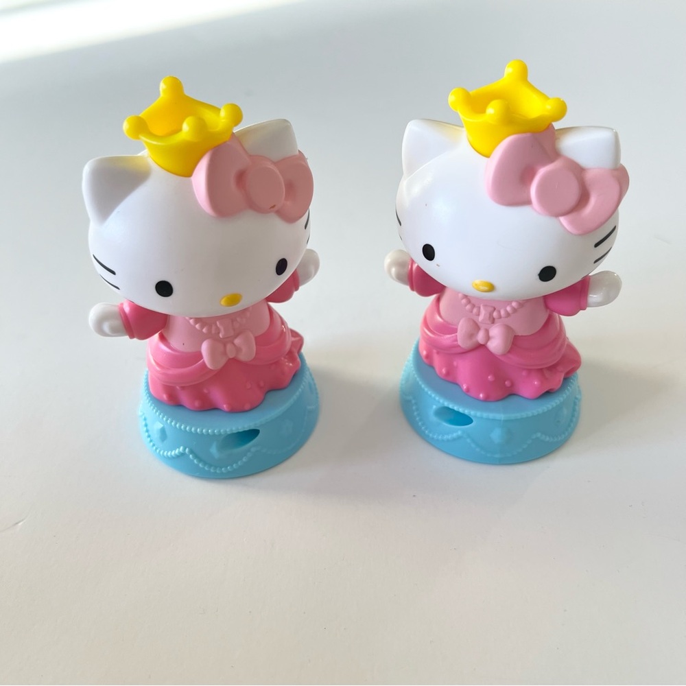 2 Hello Kitty 2019 McDonald’s Toys Princess Happy Meal‎ Toys Sanrio